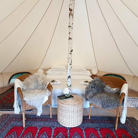 Skalbo Gardsglamping Hotel Järvsö Kültér fotó