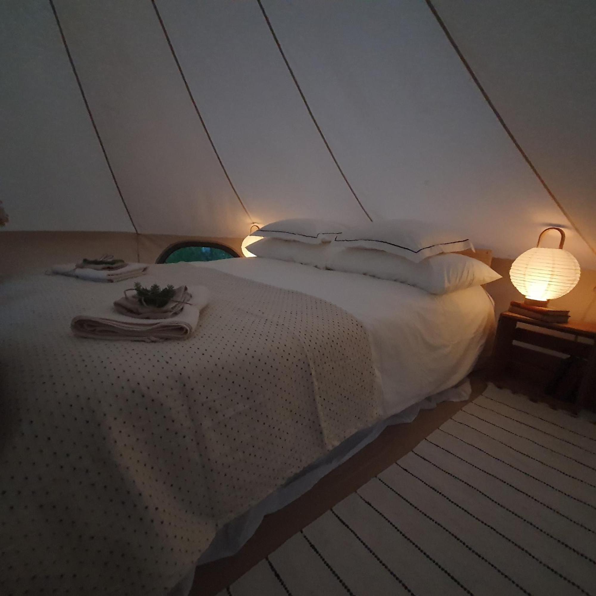 Skalbo Gardsglamping Hotel Järvsö Kültér fotó